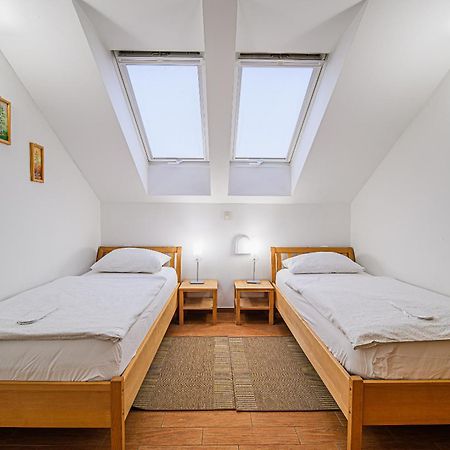 Apartments Maleric With Indoor Pool And Wellness Dragatus Экстерьер фото